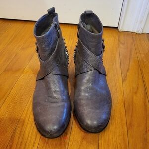 Women's Gray Leather Ankle Boots